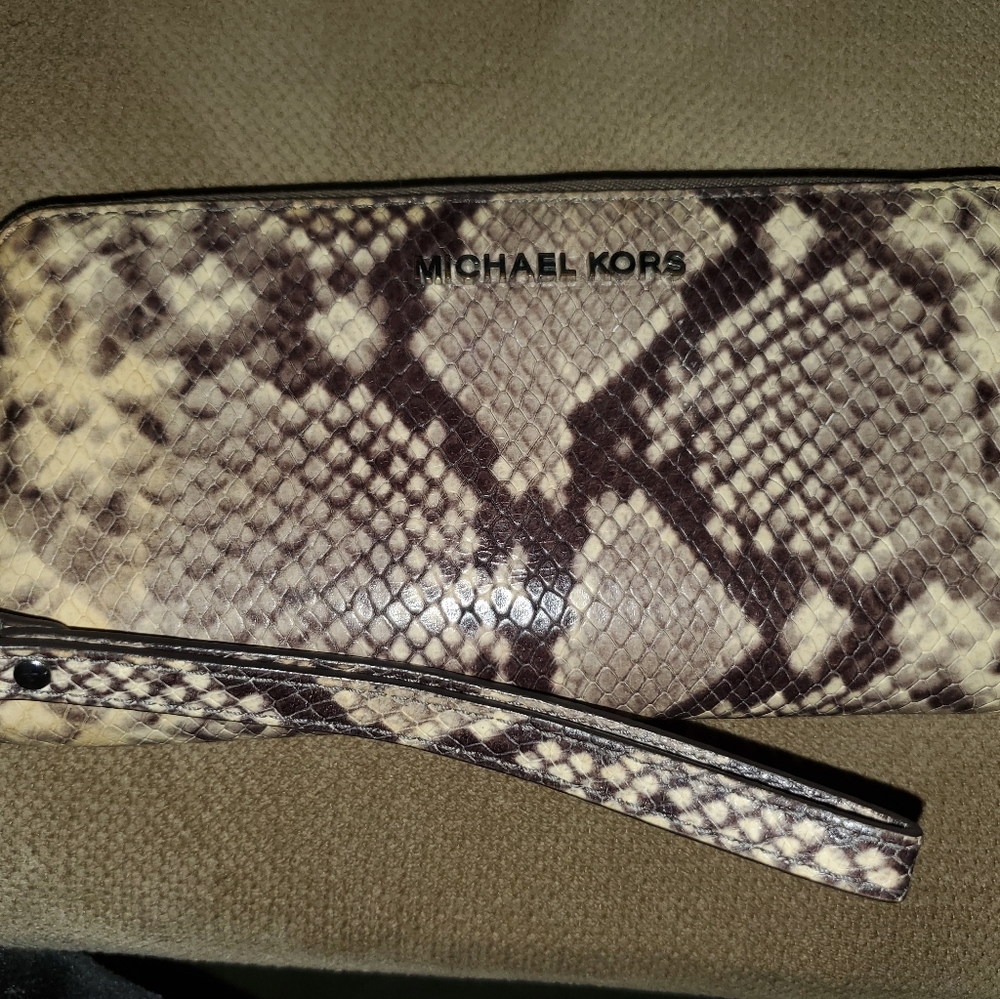 Micheal kors snake skin wallet